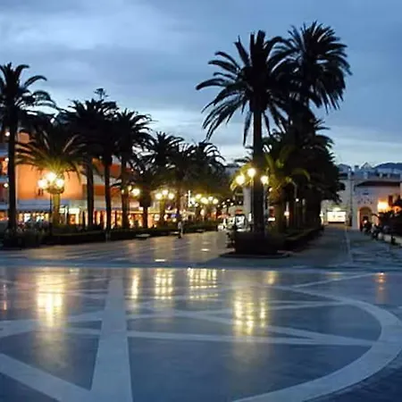 Apartment Completo Con 3 Amplios Y Gran Azotea Privada Nerja