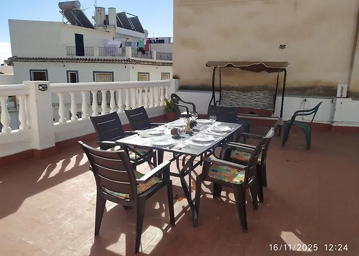 Completo Con 3 Amplios Y Gran Azotea Privada Nerja